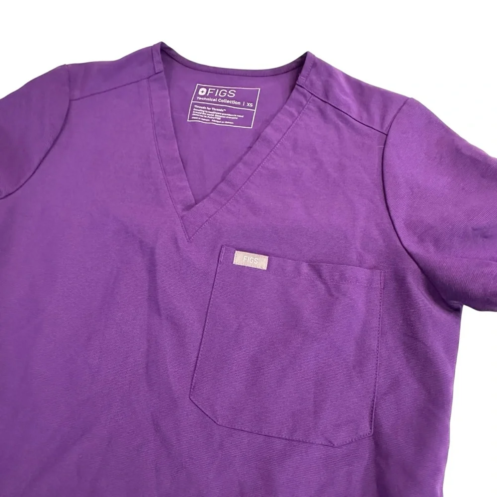 FIGS Purple Women’s Scrub Top Short Sleeve V-Neck XS